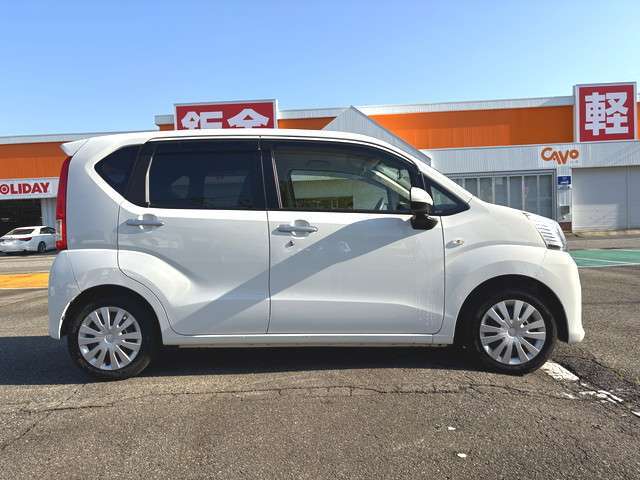 当店の届出済未使用車、中古車ご購入希望のお客様には一度ご来店いただき現車をご確認いただいております。遠方からの場合ご足労お掛けしますが一度ご来店をお願いします。