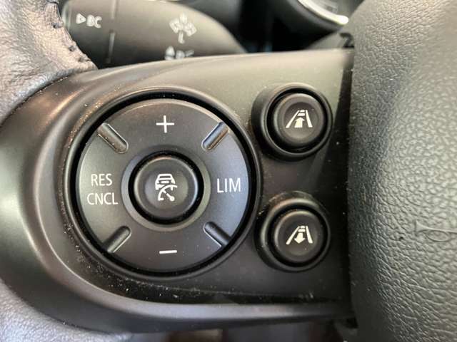 ユーザー様よりお買取りさせて頂いたお車を中心にお取り扱いしてます。走行管理システムを導入しメーター改ざんなどの不正チェックも行っております。