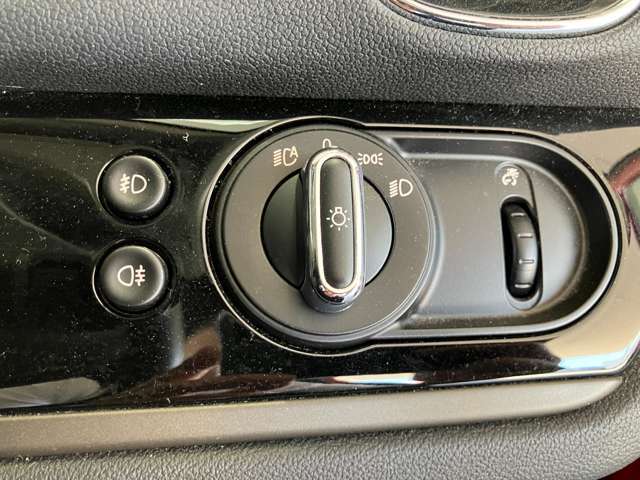 ユーザー様よりお買取りさせて頂いたお車を中心にお取り扱いしてます。走行管理システムを導入しメーター改ざんなどの不正チェックも行っております。