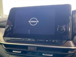 【純正ナビ】人気の純正ナビを装備。オーディオ機能も充実しており、Bluetooth接続すればお持ちのスマホやMP3プレイヤーの音楽を再生可能！毎日の運転がさらに楽しくなります！！