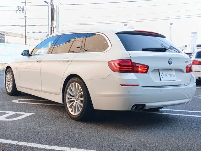 厳選されたBMW中古車が60台ほど展示されております。営業時間は10：00から18：00で年中無休（GW・お盆・年末年始を除く）で営業しております。