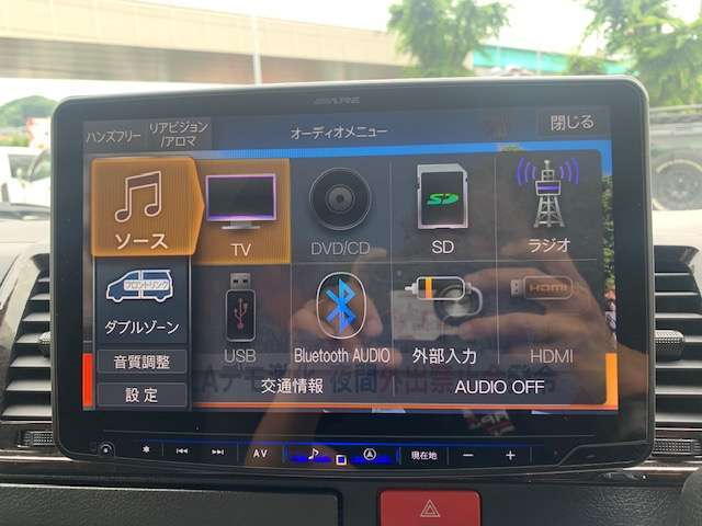 アルパインBIG-Xフローティングナビ！フルセグTV！駐車時には必須アイテムのバックカメラも付いております！