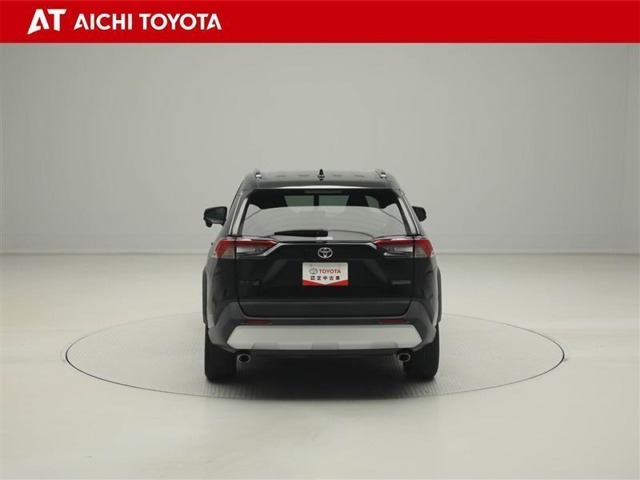 『TOYOTA認定中古車』は「まるごとクリーニング」で綺麗な内外装、「車両検査証」はプロによるチェック、買ってからも安心の「ロングラン保証」、3つの安心安全を標準装備したトヨタのブランドU-Carです