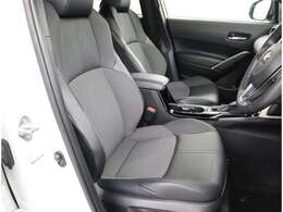 モケット素材の運転席となっております。