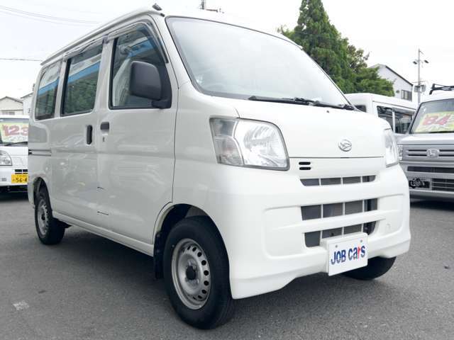 当店では、お客様へ安さと安心の提供を心掛けています！！次も車を買うならJOB　CARSでと言われるようにスタッフ一同頑張ります！ホームページ　http：//www.jobcars.jp　TEL　072