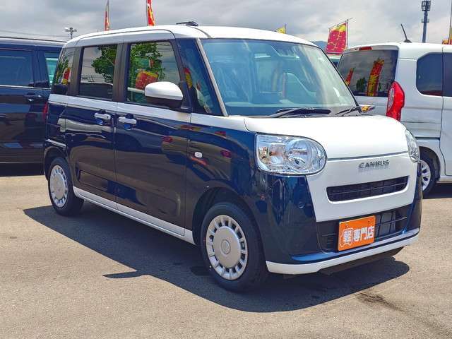 新車と同様の保証（有料）がつけられます。また各地域の店舗に最新の大型整備工場とプロメカニックが常駐しておりアフターメンテナンスもお任せください。