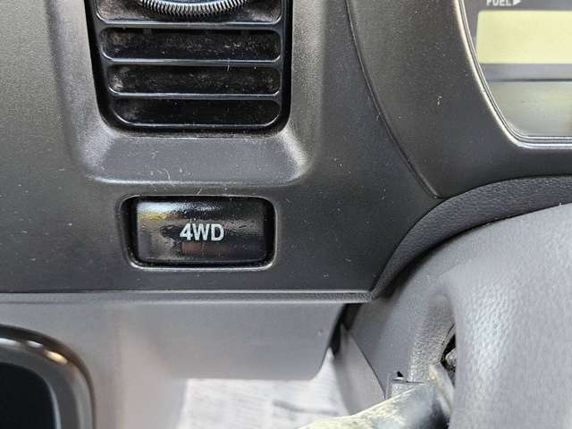 切替タイプの4WDとなります！！PS！エアコン付き！！