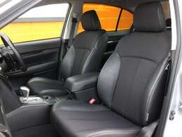 ハーフレザーシート装備☆内装ももちろんクリーンナップ済みですので気持ちよくお使いいただければと思います！