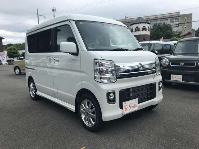 お車は一生の内にそう何度も買いなおされるものではありません。なので後悔の無いお車選びとカーライフ私たちケイスマイル洛西店にサポートさせて下さい！