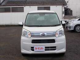 当店のスタッフが一台一台キレイに清掃を行い、納車しております。