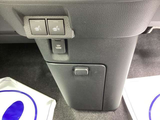 ☆車の保険は買ったところで加入するのがベストです。保険に関しても大手保険代理店をしておりますので安心してお任せください。不慮の事故の際も自社鈑金工場と連携して修理を進めてまいります☆