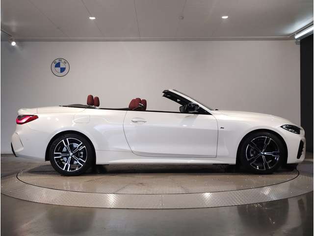 ご納車後も全国約200拠店のBMW正規ディーラーサービス工場にて保証対応いたします。お近くのBMW正規ディーラーをご案内の上、アフターメンテナンスをお受け頂けますので、安心してお乗りいただけます！！