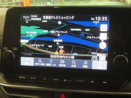 純正メモリーナビ装着車です☆お出かけの際に安心なカーナビ機能はもちろん、TV機能も付いています♪