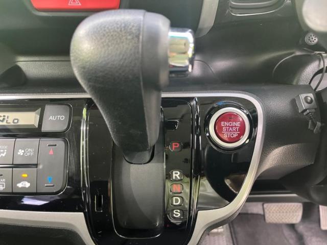 国産車から輸入車まで多様なお客様のニーズのお応えできるように、全国規模で豊富な在庫展開！車のことならWECARSへ！