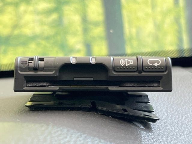 【ETC】高速道路の料金所をストレスなく通過！話題のスポットやサービスエリアに多い「スマートIC」利用時は必須のアイテムです。当店でセットアップを実施、ご納車当日からすぐにご利用いただけます！
