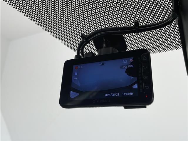 【バックミラー】大きくて見やすいので、後方を見るときも安心です！◆乗って触って体感してみてください！！当社車両は試乗可能です！お気軽にスタッフまでご相談ください！