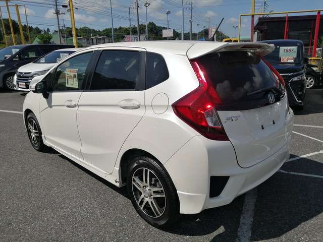 自動車販売から車検、点検、修理、鈑金、保険までチャンスグループで安心のトータルサポート！！気軽にお問合せください。