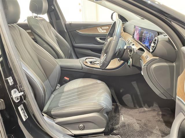 【運転席】メンテナンスパックはご購入時だけのお得な点検・整備パック(有償)。点検コースと車検コースがございます。詳しくは店舗コーディネーターまでお問い合わせ下さい。