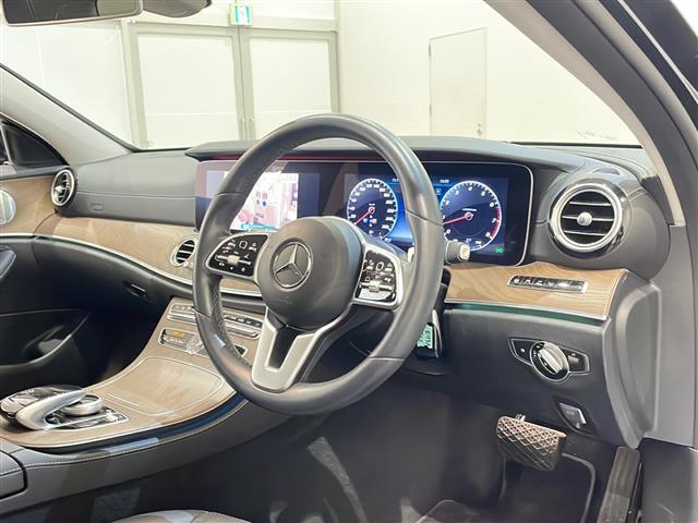 【内装全体】LIBERALA新潟の物件をご覧いただきまして誠にありがとうございます。心ゆくまでおクルマ選びをお楽しみください。店舗にて現車の確認もいただけますので、是非ご来店ください。