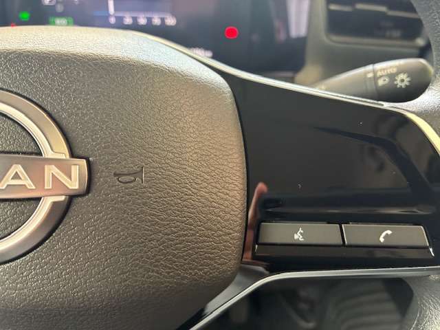 ステアリングスイッチ