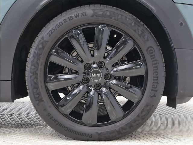 ♪Nicole Group♪Rolls-Royce（ロールスロイス）、Ferrari（フェラーリ）、BMW、MINI、ALPINA