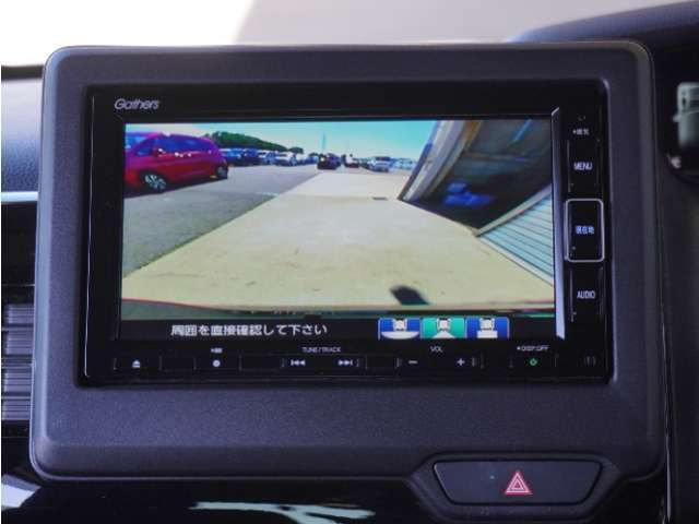 ◆バックカメラ◆リバースにするだけで映ります、後方の安全確認や、狭い駐車場での車庫入れ、雨の日や夜間など視界の悪い時に便利です！安全にバックする為には欠かせない装備です。