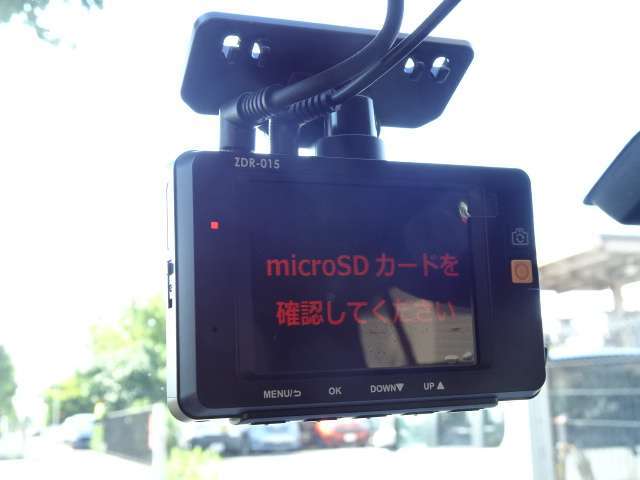 前後ドライブレコーダー付きになります☆