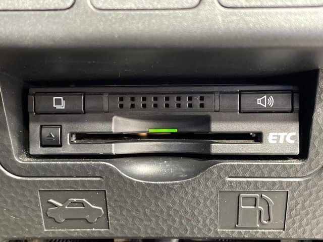 【ETC】高速道路の料金所をストレスなく通過！話題のスポットやサービスエリアに多い「スマートIC」利用時は必須のアイテムです。当店でセットアップを実施、ご納車当日からすぐにご利用いただけます！