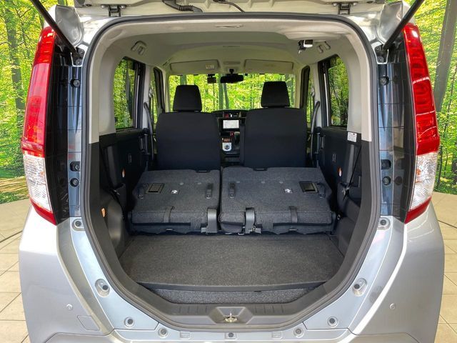 普段のお買い物や通勤、送迎等に十分な荷室スペースを確保しております。セカンドシートを倒すと、大きな荷物の積載も可能です♪