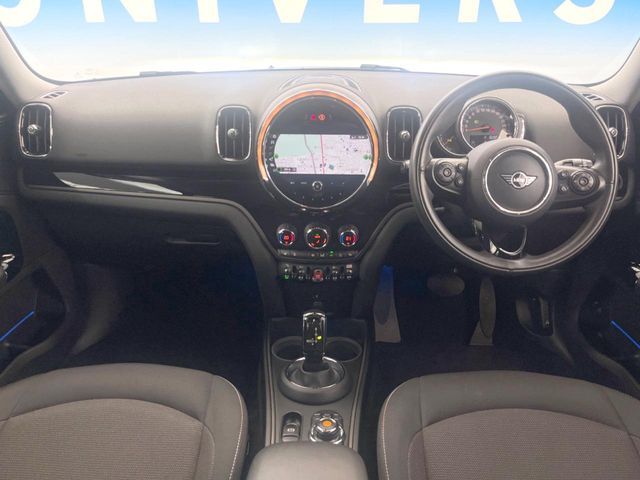 輸入車グループ総在庫数約2，000台！全国の系列店からメーカー・車種問わずご紹介出来るので、あなたにピッタリのお車が見つかるはずです♪まずはお問い合わせ下さい☆