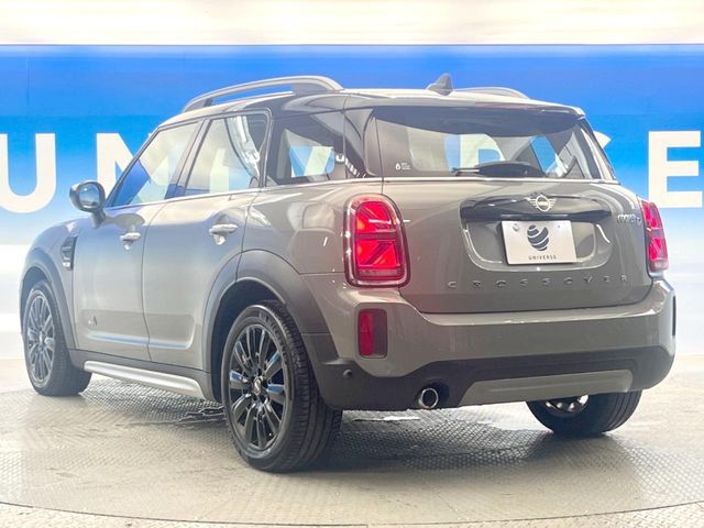 ●YANASEオートシステムズとの提携によって実現した高品質修理ネットワーク！大切なお車だから、万が一の修理でも「純正品質」をご提供。当店でご購入いただくお車にはメリットが数多くあります