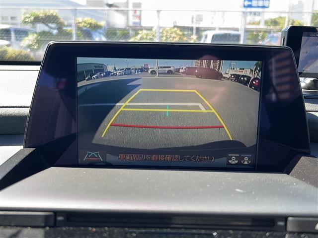 【　バックカメラ　】駐車が苦手な方でも映像で後方の安全確認もしっかり♪見えない死角の部分や距離感などモニター確認することが可能です！