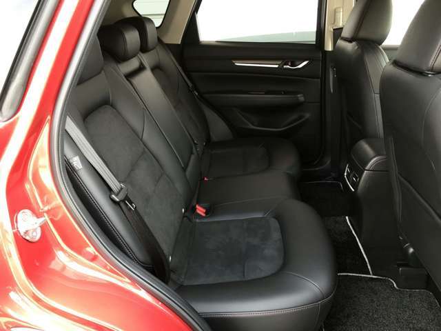 【車内ルームクリーニング済】展示前に内装・外装をプロがしっかりとクリーニングしております。