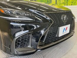 【TRDエアロ】人気のTRDエアロを装備！クルマの外観がよりスタイリッシュになり、街中で存在感あふれる1台に♪将来買い替える時にもリセールに影響しやすく、価値ある人気の装備です！