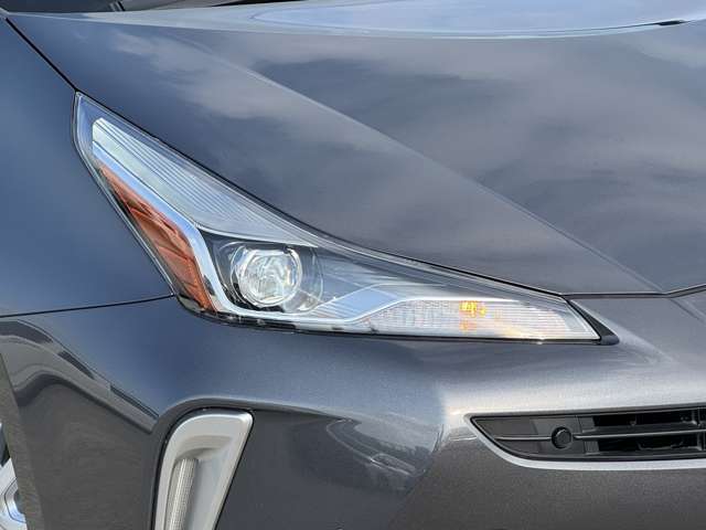【LEDヘッドライト】LEDヘッドライトを装着済みです！！暗闇の中でもしっかりとした視界で安全に運転していただけるかと思います！Duxy清須店　愛知県清須市西市場5-5-3 までご連絡お待ちしております！052-400-0855