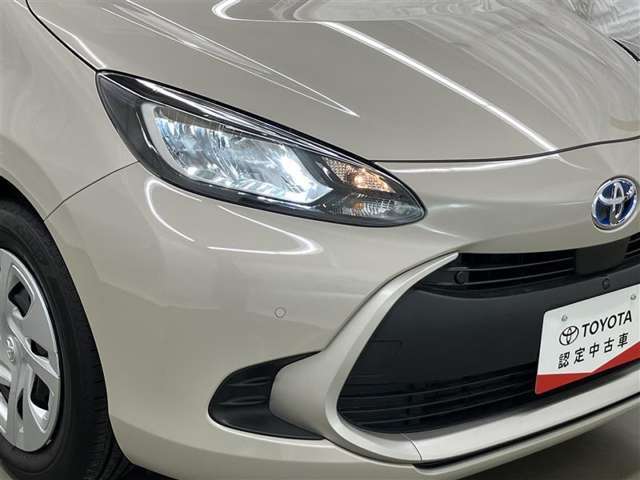 LEDヘッドライトです。デザイン性がよくとても明るいので、夜間の走行や悪天候でも安心です。しかも長寿命！