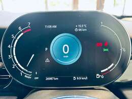 【スピードメーター】『スピードメーター』の画像になります。メーターがシンプルで見やすく運転しやすいですね！