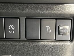 【パワースライドドア】スマートキーや運転席のスイッチでスライドドアの開閉が可能♪電動だから力を入れてドアを開ける必要が無く、小さいお子様でも、重い荷物を持っている時もラクに開け閉めできます♪