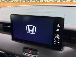 【ナビ機能付きディスプレイオーディオ】ナビ機能搭載の他、お持ちのスマートフォンと連携して、ナビやbluetoothでの音楽再生が可能です♪