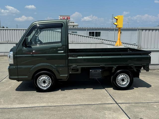 車検、整備、点検、修理などお車の事なら、何でもご相談ください。商談スペースにて、お客様のご要望にあったお車をご紹介いたします。