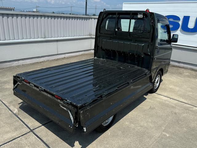 低い荷台床面で、　重い荷物の積み降ろしもラクラク♪