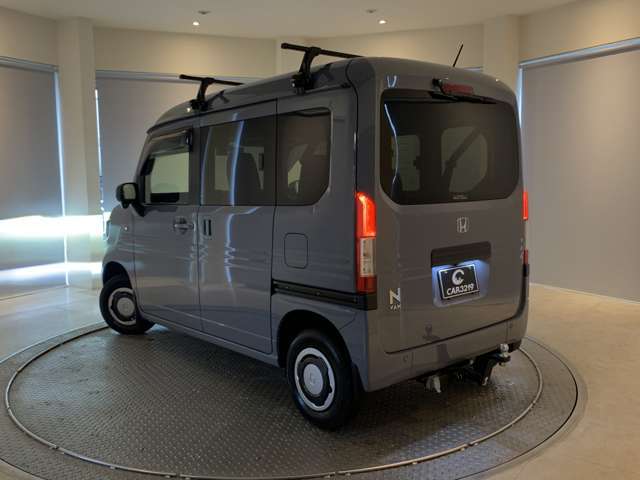 最寄りの駅は東豊線「新道東駅」です。お車でご来店が難しい方のために送迎も承っております！