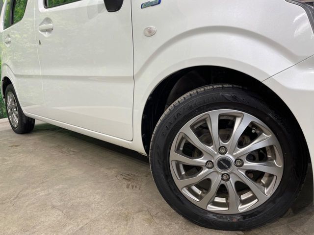 【純正14インチアルミホイール】外観にマッチした純正アルミホイールを装着しております。各種社外アルミホイールや、スタッドレスタイヤも取扱いしております。是非ご相談ください♪