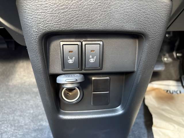 ☆ご掲載中の車両に関して☆　気になる点や知りたいことがあればお気軽にお問い合わせ・お電話くだいませ！すぐに詳しい営業のスタッフから詳しいお話を致します！