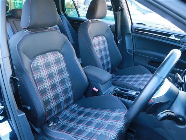 気になる車はすぐにお問い合わせください！画面右側の0066から始まる無料ダイヤルからお問い合わせ下さい！専門スタッフがお車のご質問にお答えいたします！
