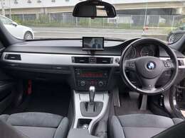 BMWならではのシンプルな内装！ナビ・地デジも付いてます！