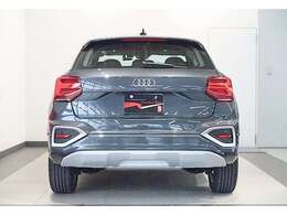 当店の車両は認定中古車ですので、万が一の際も全国のアウディディーラーで修理が可能です。遠方のお客様もご安心の上、ご検討下さい。