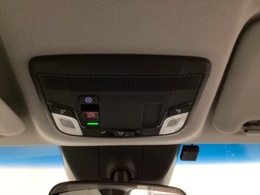 Honda CONNECT搭載車です。「Honda Total Care プレミアム」に加入頂くと、「緊急サポートセンター」や「Honda ALSOK駆けつけサービス」などのサービスが受けられます。