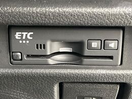 【ETC】高速道路の料金所をストレスなく通過！話題のスポットやサービスエリアに多い「スマートIC」利用時は必須のアイテムです。当店でセットアップを実施、ご納車当日からすぐにご利用いただけます！