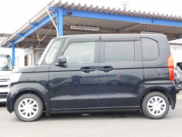 なお、業者販売(車種による)も行っておりますので、ご気軽にお問合せ、ご来店下さい。ご来店時GU様側よりご入店されますと、軽自動車がすぐ見れます。